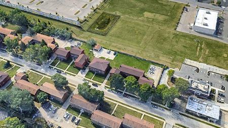 Commercial space at Miller Green Apartments | For Sale in Oak Park