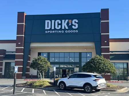 Commercial space at North Logan Commons in Loganville