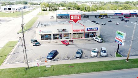 Retail space for Rent at HIGH TRAFFIC RETAIL CENTER in El Dorado
