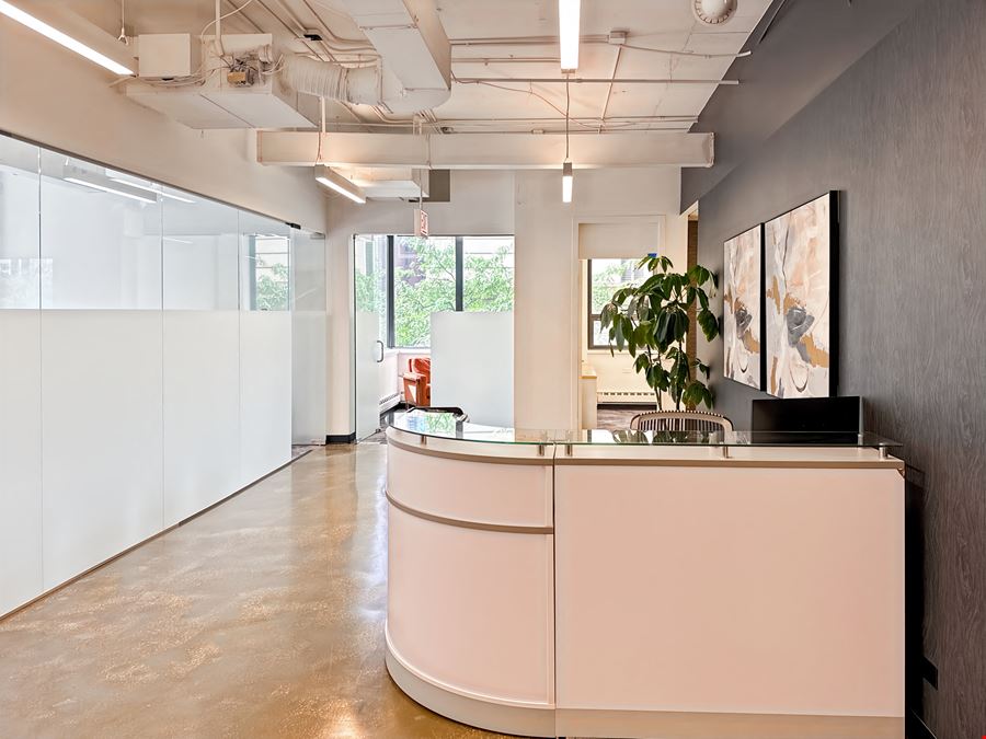 HQ - Chicago - E Huron St