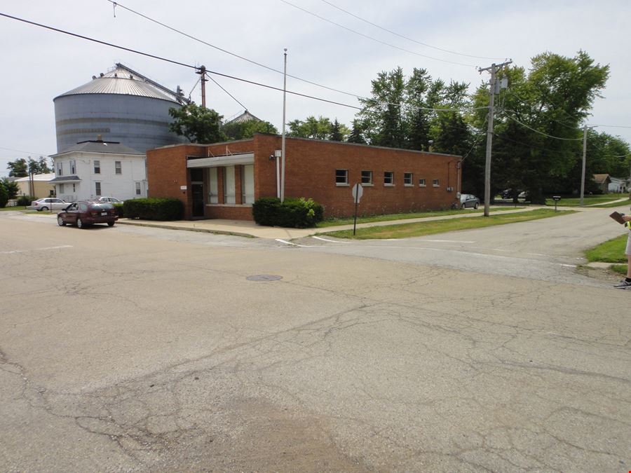 130 Gates Elburn IL 