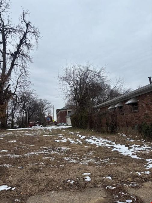 2515 Woodland Ave