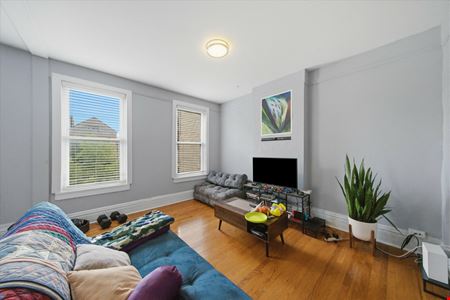 1512 N Maplewood Ave