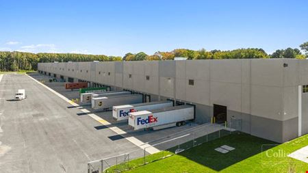 Phenix Commerce Center