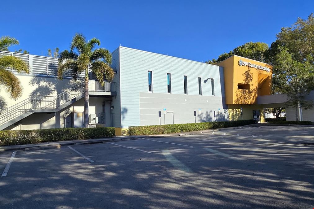 955 10 Ave N