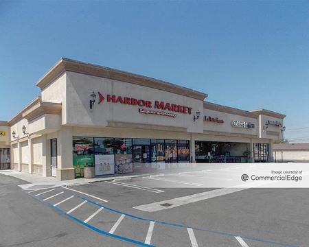 Retail space for Rent at Harbor Pointe in Huntington Beach