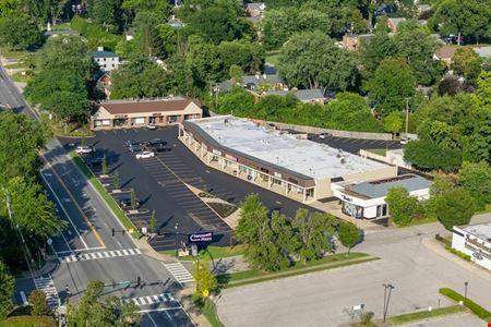 Chenoweth Plaza Shopping Center - Space for Lease