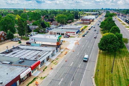 22220–22228 Gratiot Avenue