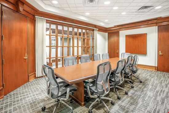 Regus - Knoxville - Cedar Bluff