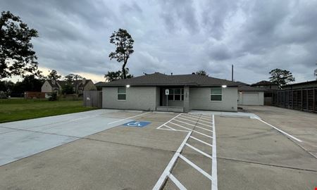 Office space for Rent at 1517 Antoine Dr in Houston