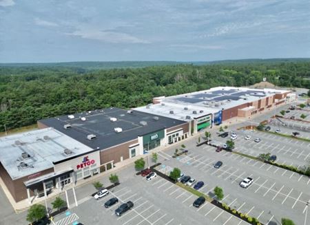 Retail space for Rent at Topsham Crossing Center in Topsham