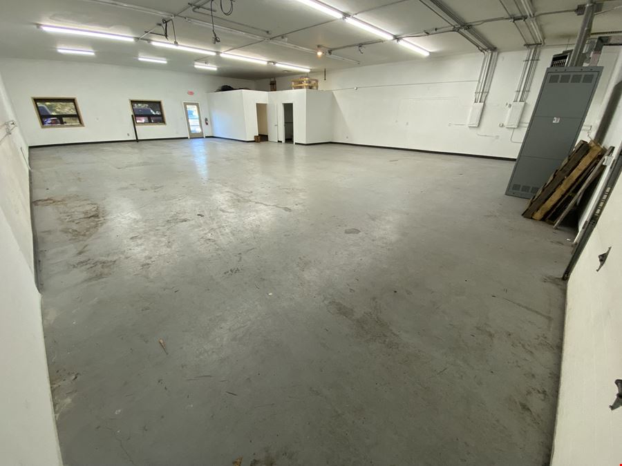 10 Evergreen-Warehouse Space