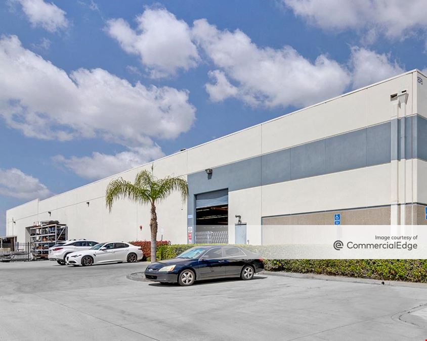 1878 North Main Street, Orange, CA 92865