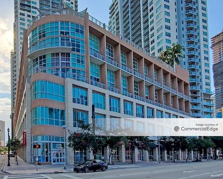 Retail space for Rent at Vizcayne Retail in Miami