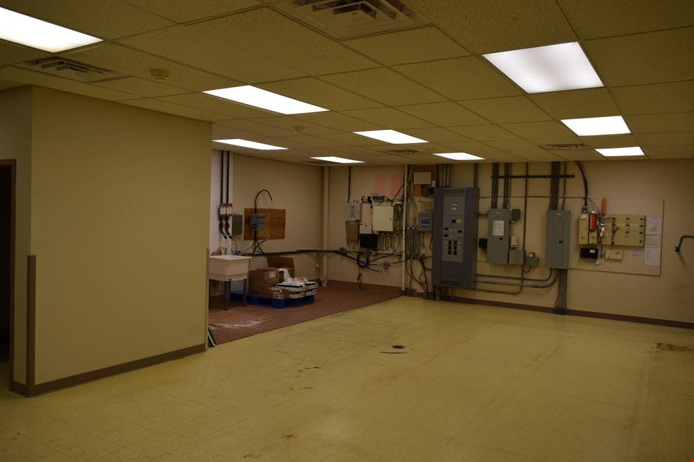 Vacant Former Dialysis Clinic: Investment Opportunity