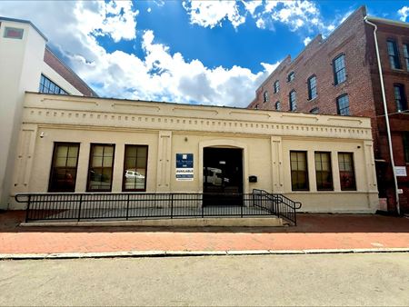 Office space for Rent at 6,490 SF Office Building in Richmond