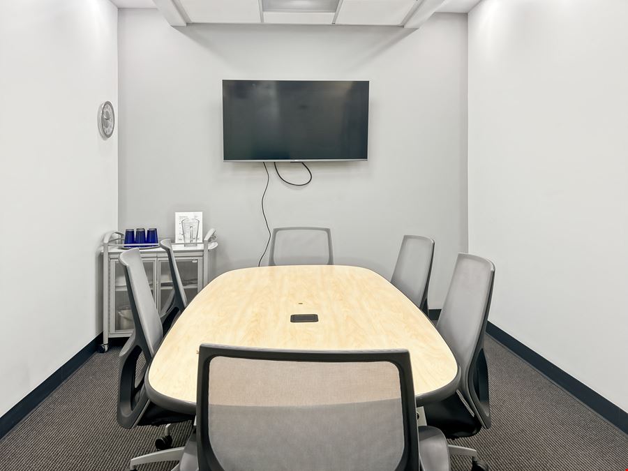 Regus - Sandy Center