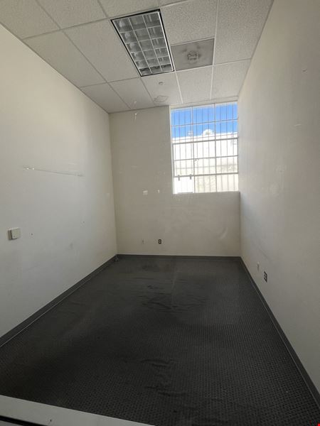 Industrial space for Rent at 1416 - Fallas Gardena in Gardena