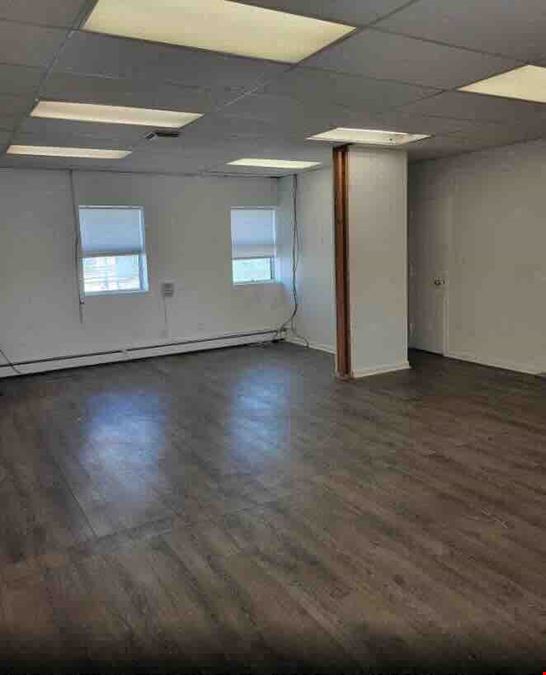 36-11 Starr Ave