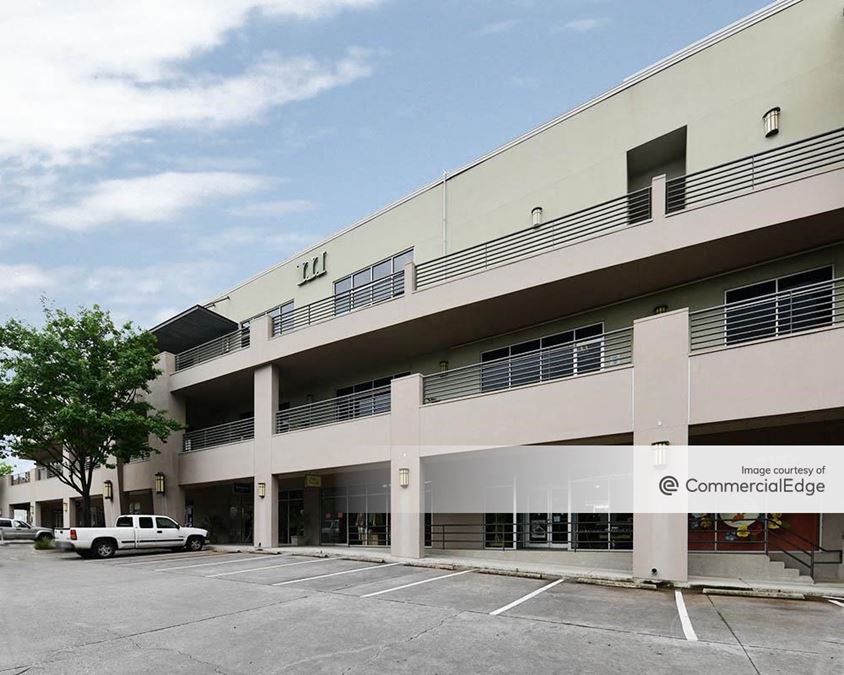 524 North Lamar Blvd