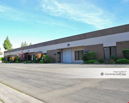 Woodward Business Park - 295, 323 & 351 West Cromwell Avenue