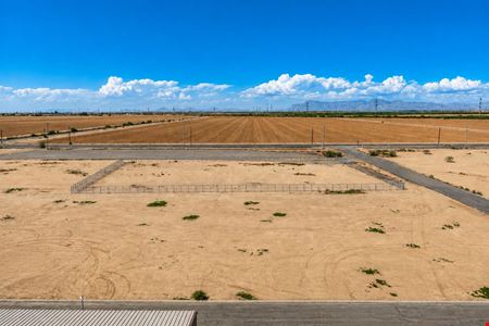 SWC Arizona Farms Rd and N Contractors Rd