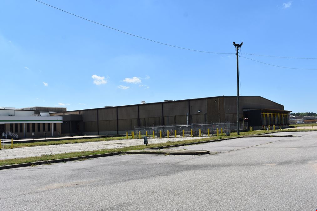 3255 Thomason Ave. - 176,000 +/- SF Warehouse & 7.2 Acres
