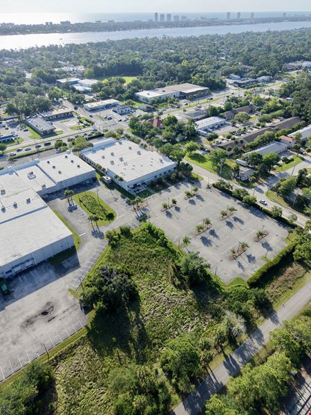 Retail / Call Center, Ormond Beach FL - 29,400 SF
