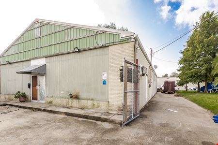Mid-City Warehouse for Lease with Yard