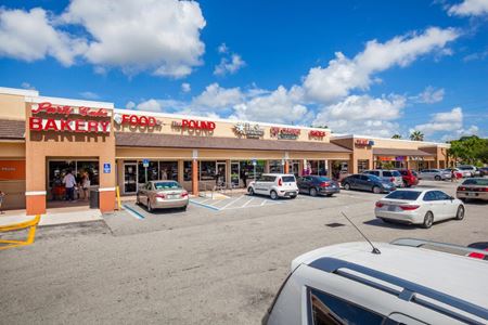 Retail space for Rent at Town & Country Plaza in Miami