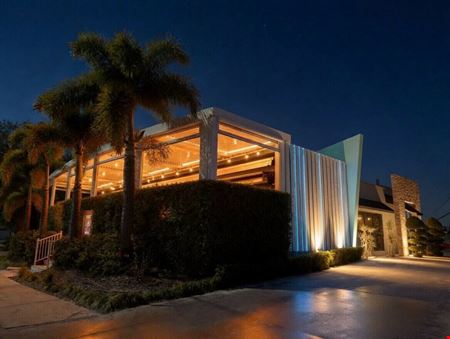 Retail space for Sale at 2702 West Kennedy Boulevard in Tampa