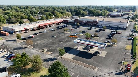 Retail space for Rent at Heisman Square in Norman