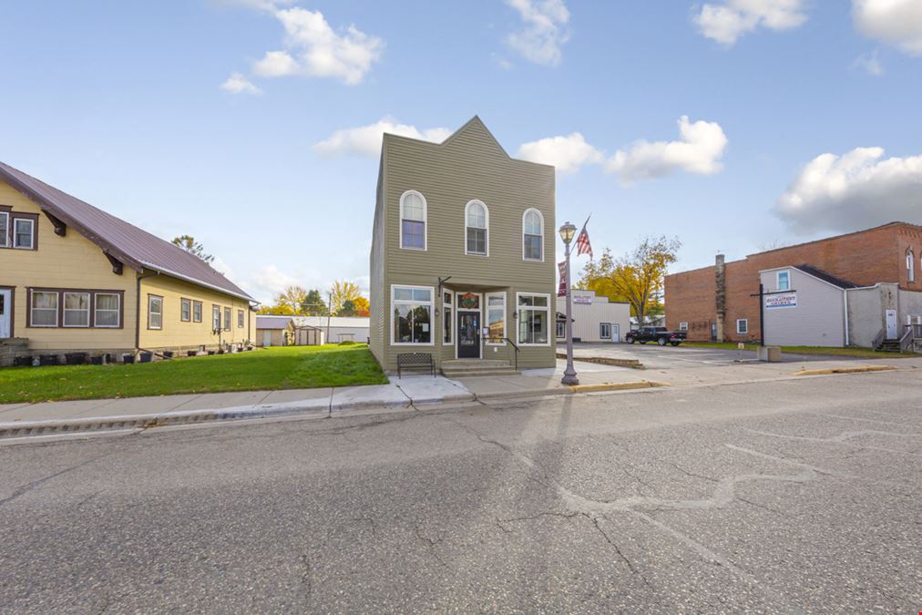 305 Main Street