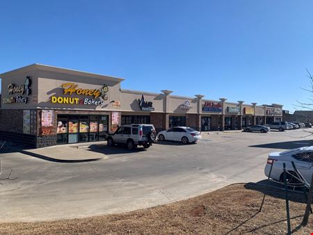 Retail space for Rent at Foxfire Plaza in Moore