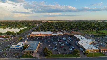 Retail space for Rent at Rockridge Plaza in Lubbock