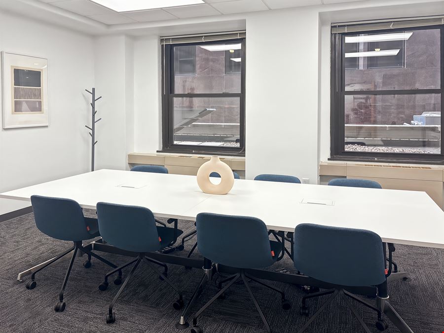 Regus - Indianapolis - Meridian St