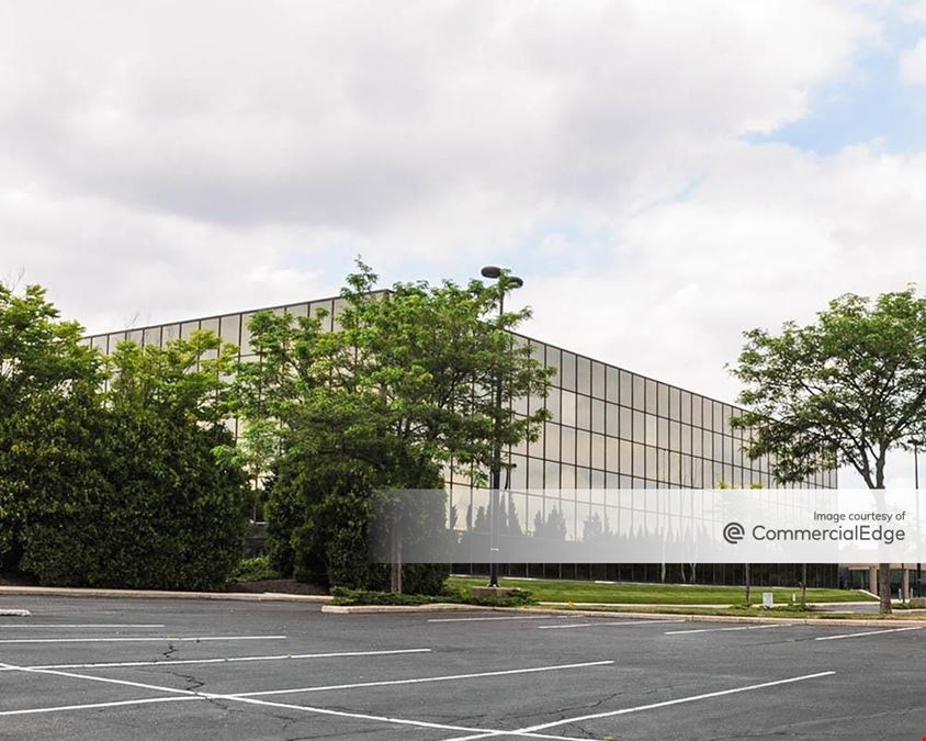 2 Corporate Center Drive