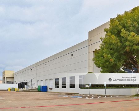 Industrial space for Rent at Riverside Business Center in Grand Prairie