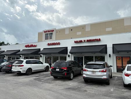 Retail space for Rent at Davie Plaza in Davie