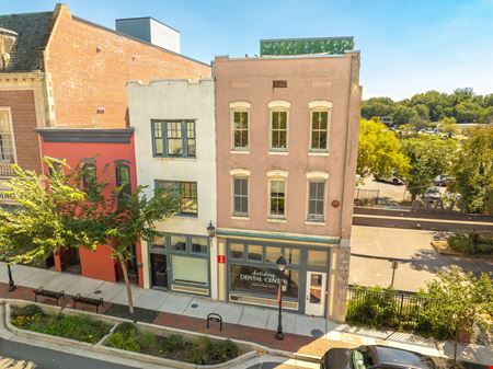 224 W Main St # 100