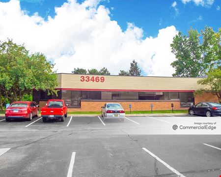 Office space for Rent at Pineview Office Park in Farmington Hills