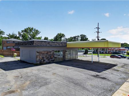 Retail space for Sale at Freestanding QSR On .30 Acres At Signalized Intersection in Webster Groves