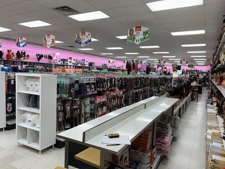 Zanebrook Shopping Center