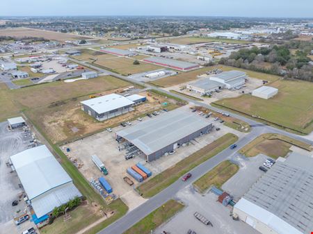 ±32,114 SF Fully Climatized Office/Warehouse