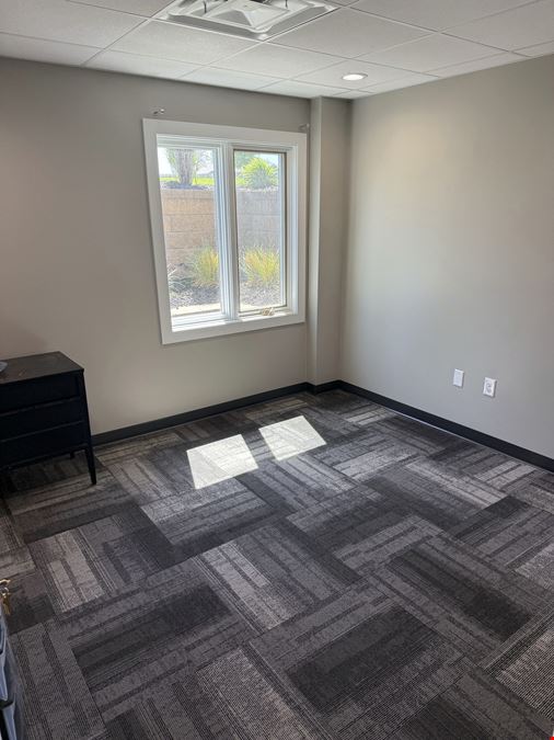 3304 N 190th Plaza-Antler View