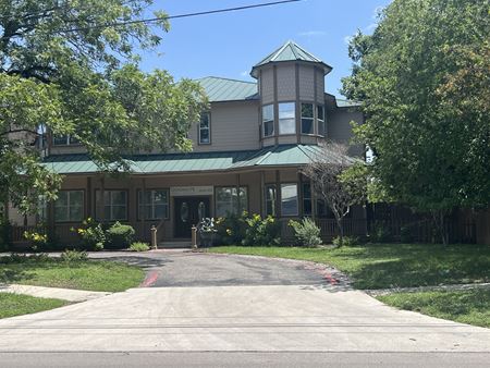 Office space for Rent at 921 Lakeview Blvd in New Braunfels
