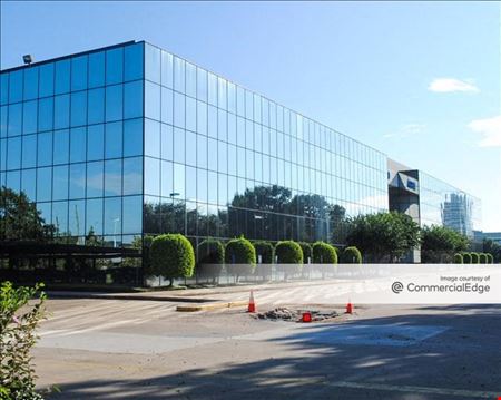 Office space for Rent at 10700 Richmond Avenue in Houston