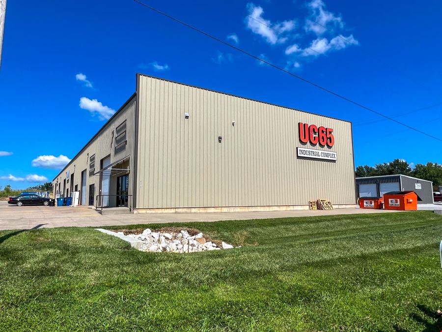 FOR LEASE: Ozark Office/Warehouse Space