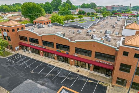 Retail space for Rent at 709 E Market St in Greensboro