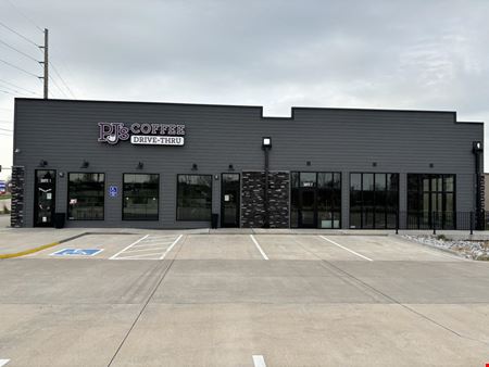 Retail space for Rent at 4650 Utica Ridge Rd in Davenport